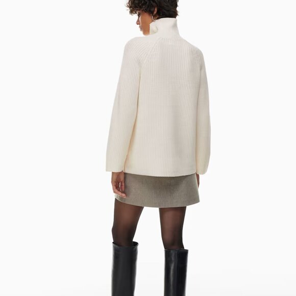Aritzia Merino Wool Knit Turtleneck - Picture 3 of 10